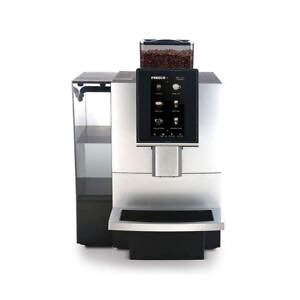 Ekspres automatyczny Fresco P8 Plus